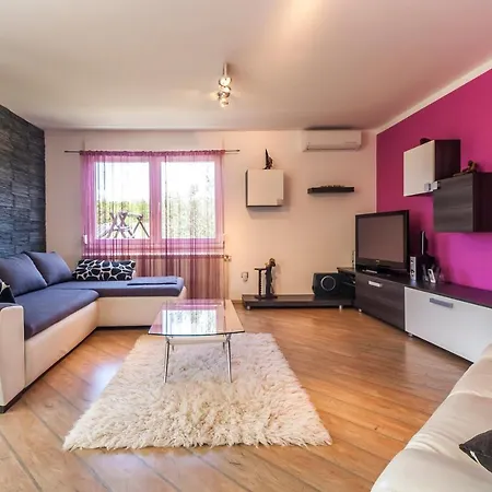 Villa Sole Istria, Holliday Near Pula, Ferienvilla Istrien Marčana