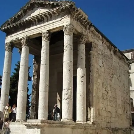 Sole Istria, Holliday Near Pula, Ferienvilla Istrien * Marčana